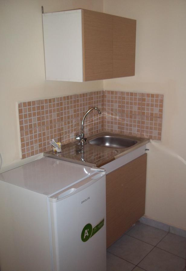 En Leuko Apartments Tsoukaládhes Buitenkant foto